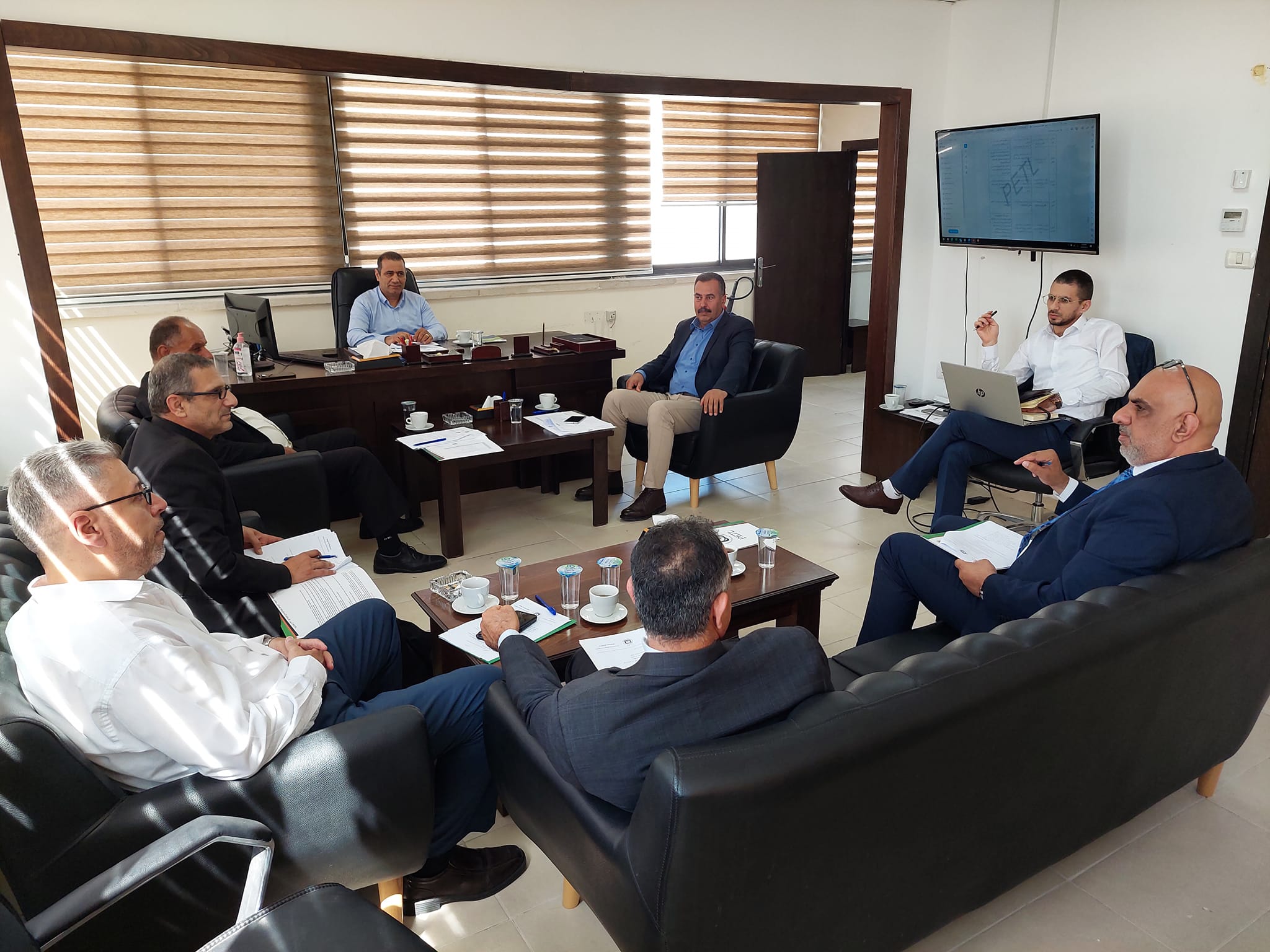 The Board of Directors of the Palestinian Electricity Transmission Company discusses administrative and financial issues and mechanisms for developing services