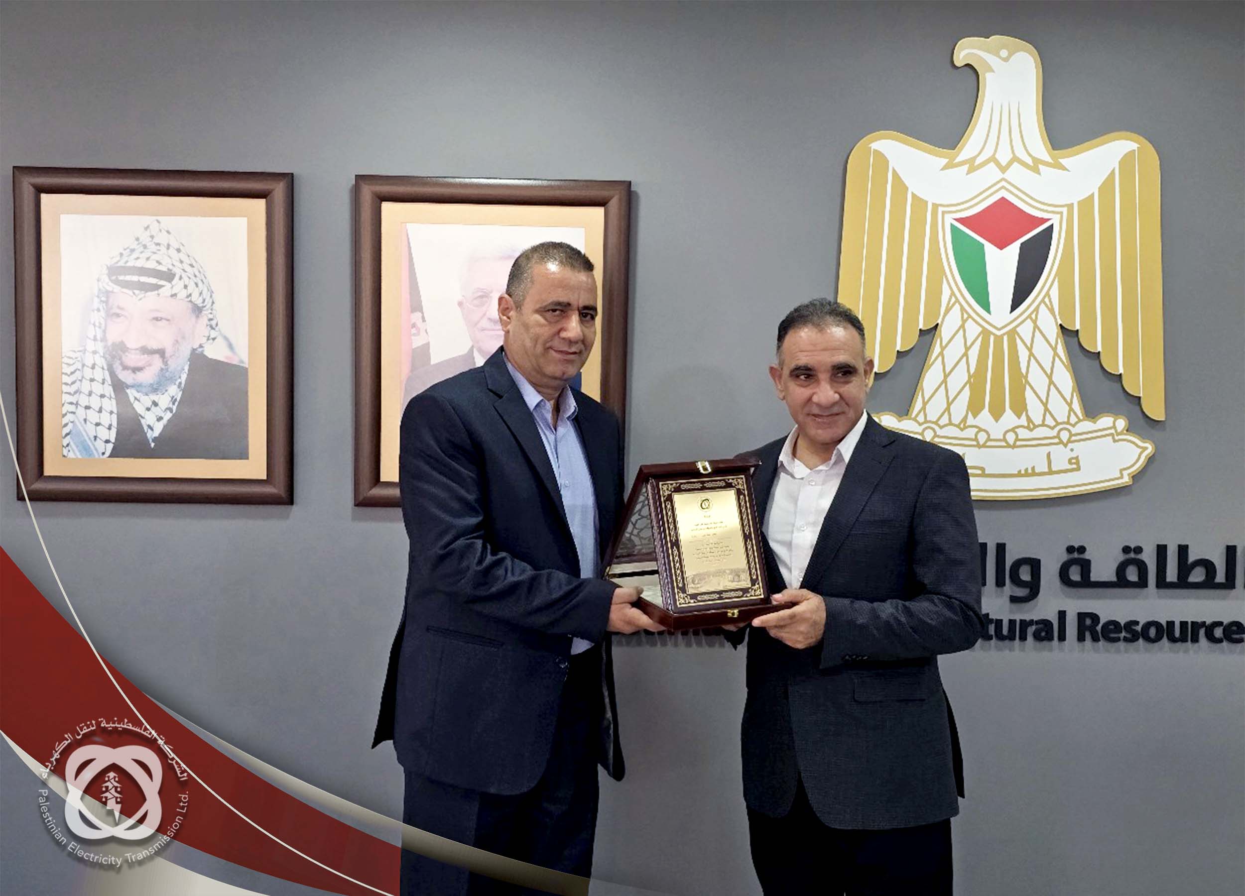 اجتماع بين الشركة الفلسطينية لنقل الكهرباء وسلطة الطاقة لبحث تحديات وتطوير قطاع الكهرباء في فلسطين