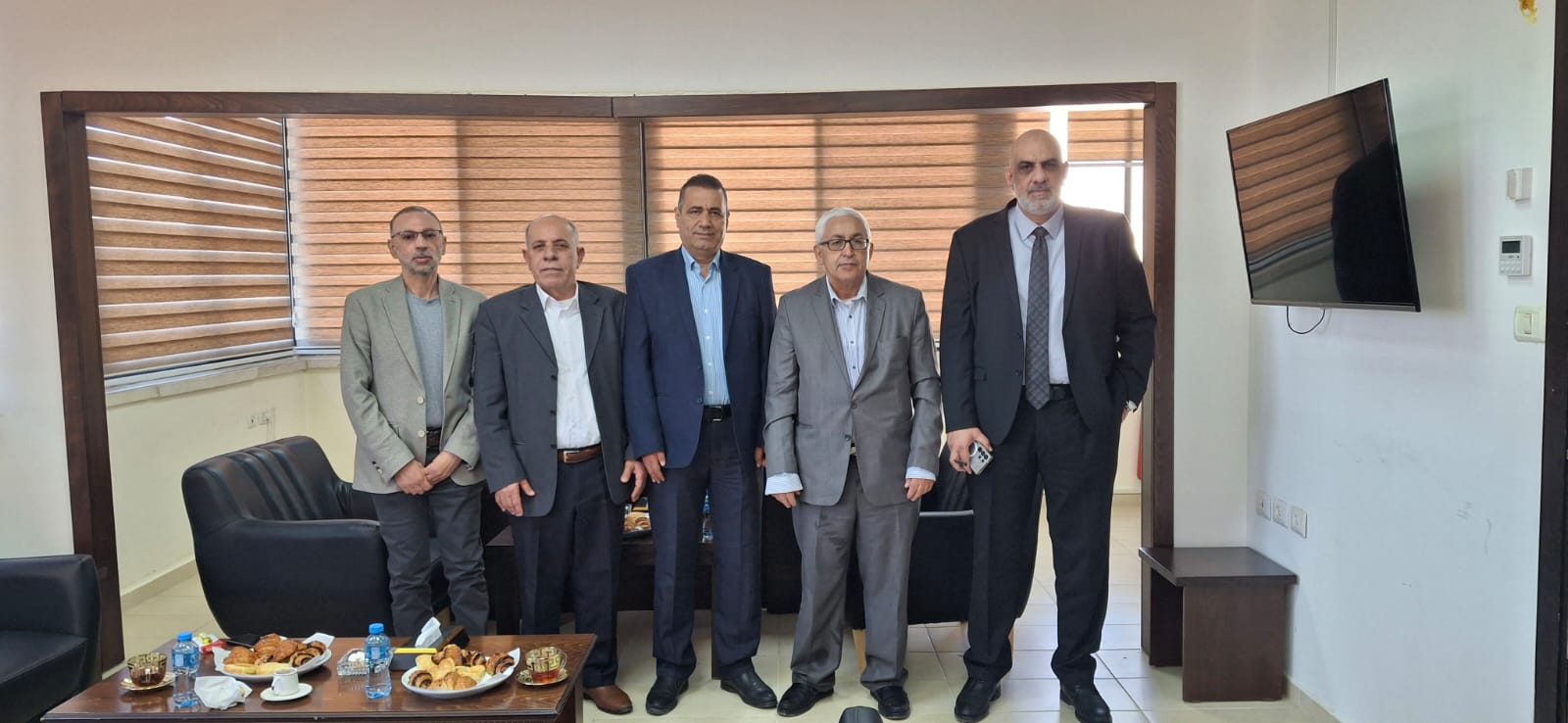 وفد من شركة كهرباء طوباس يزور الشركة الفلسطينية لنقل الكهرباء لبحث تعزيز التعاون وإجراءات نقطة ربط جديدة