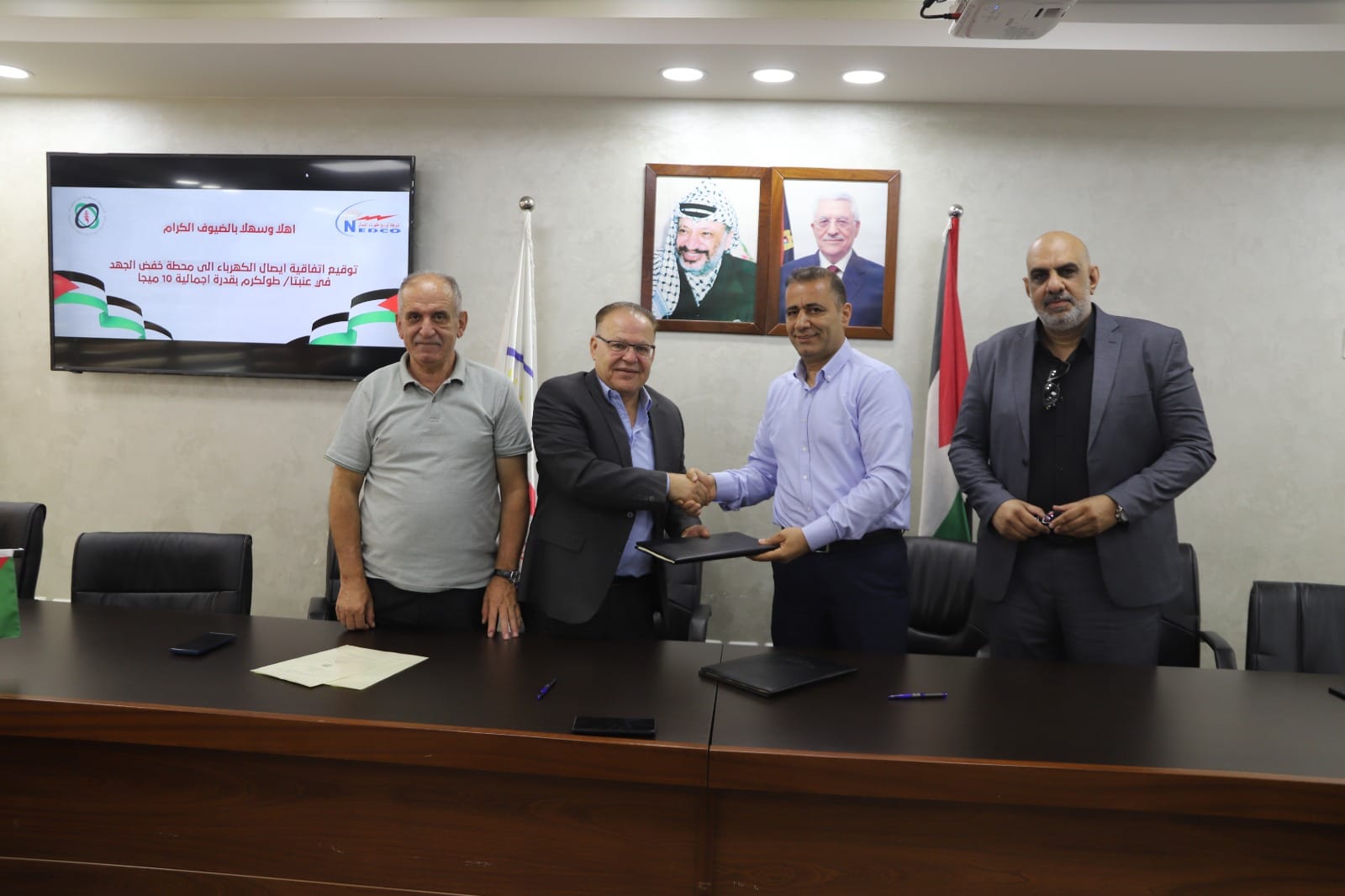 "الفلسطينية للنقل" و"كهرباء الشمال" توقّعان اتفاقية لتمرير 10 ميجا عبر "شبكة توزيع الشمال"